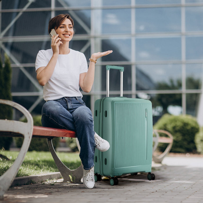 Safari Cooper Green Hard Shell Luggage Combo, Dual Wheels, Anti-Theft Zipper